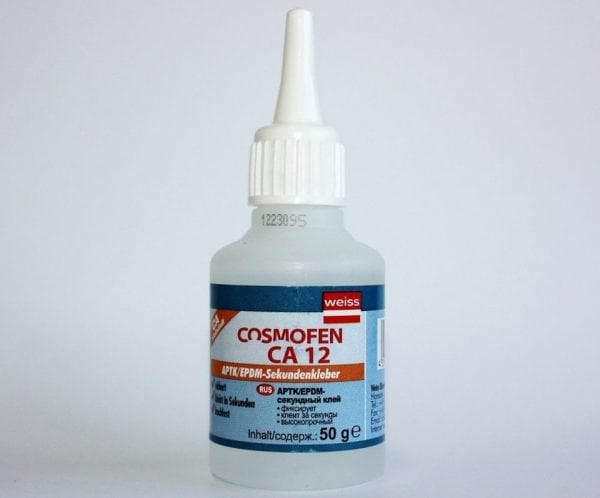 Colle deuxième cyanoacrylate