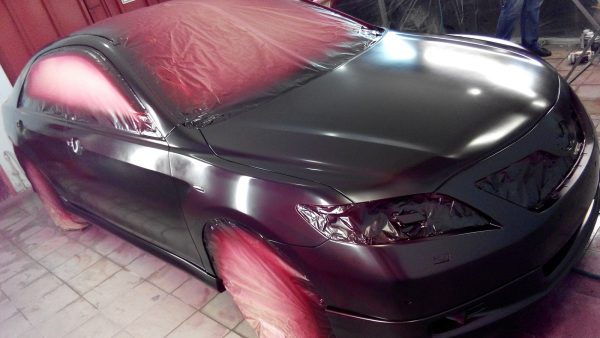 Ekskluzywne malowanie samochodu farbą paramagnetyczną